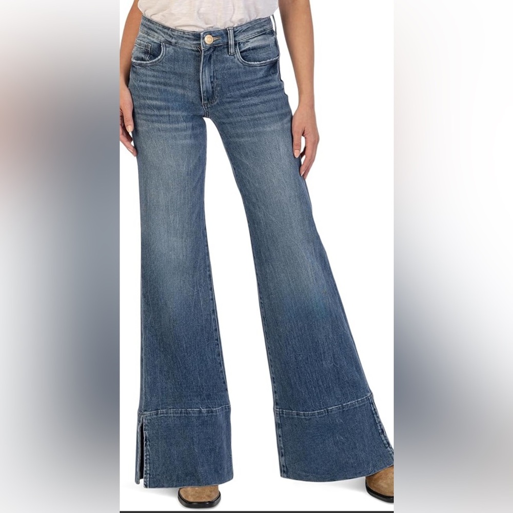 Kut from the Kloth Wide-Leg Flare Jeans in Faded Blue Denim - Picture 4 of 4